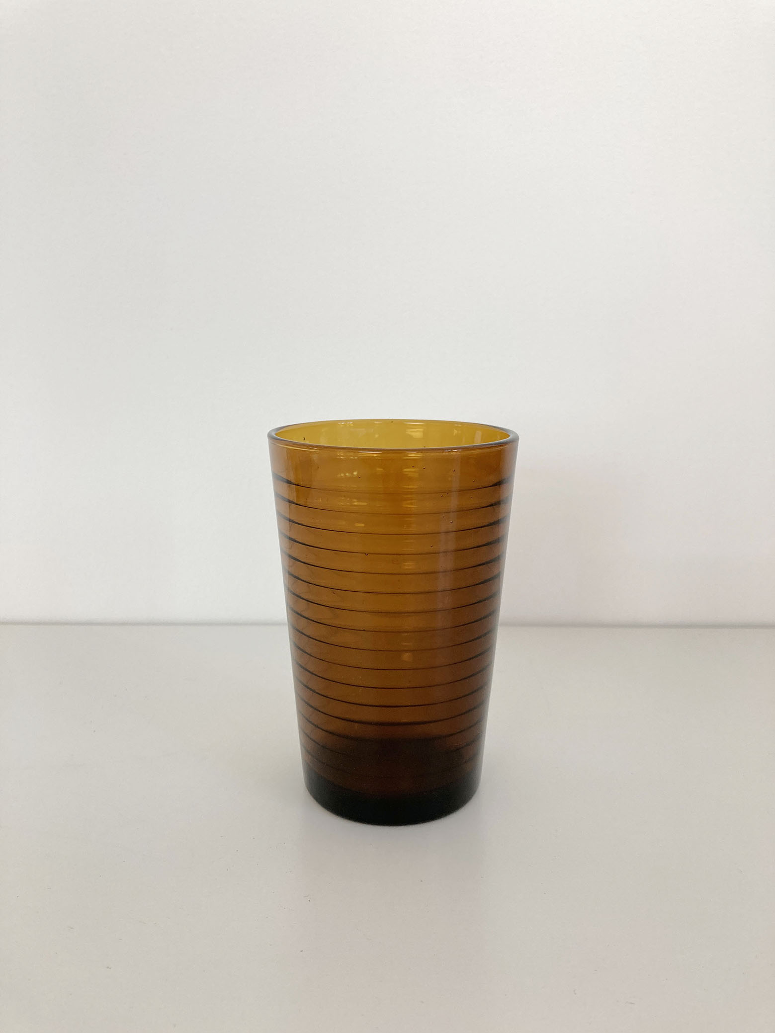 Brown twister cup